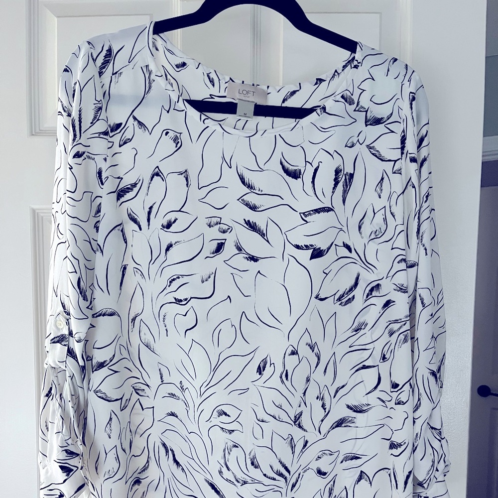 Loft Ouet Womens top